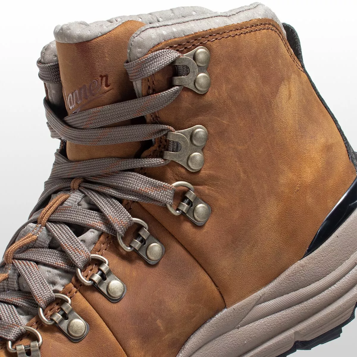 Danner Mountain 600 Full Grain Hiking Boot Women's 6 Danner Mountain 600 Full Grain Hiking Boot Women's - Image 6